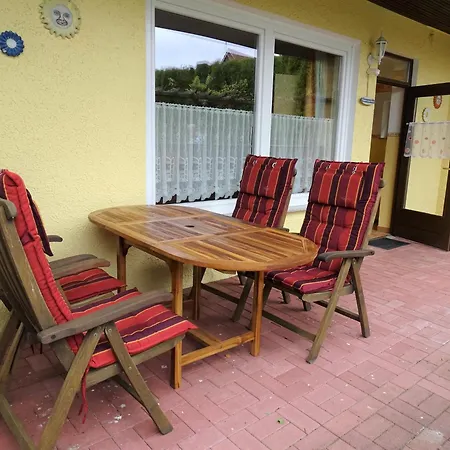 Kleine Monika Nyaraló *